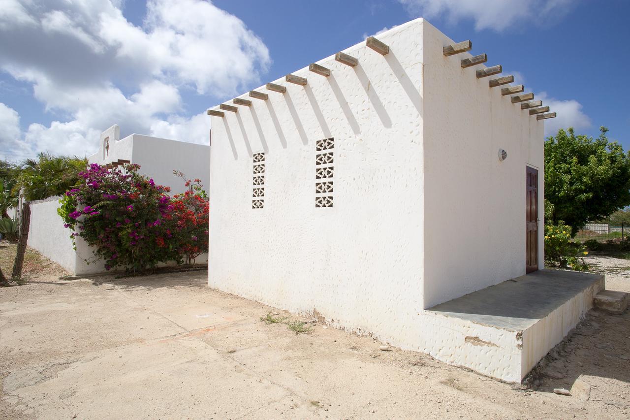 Bonaire Fun Apartments Exterior photo