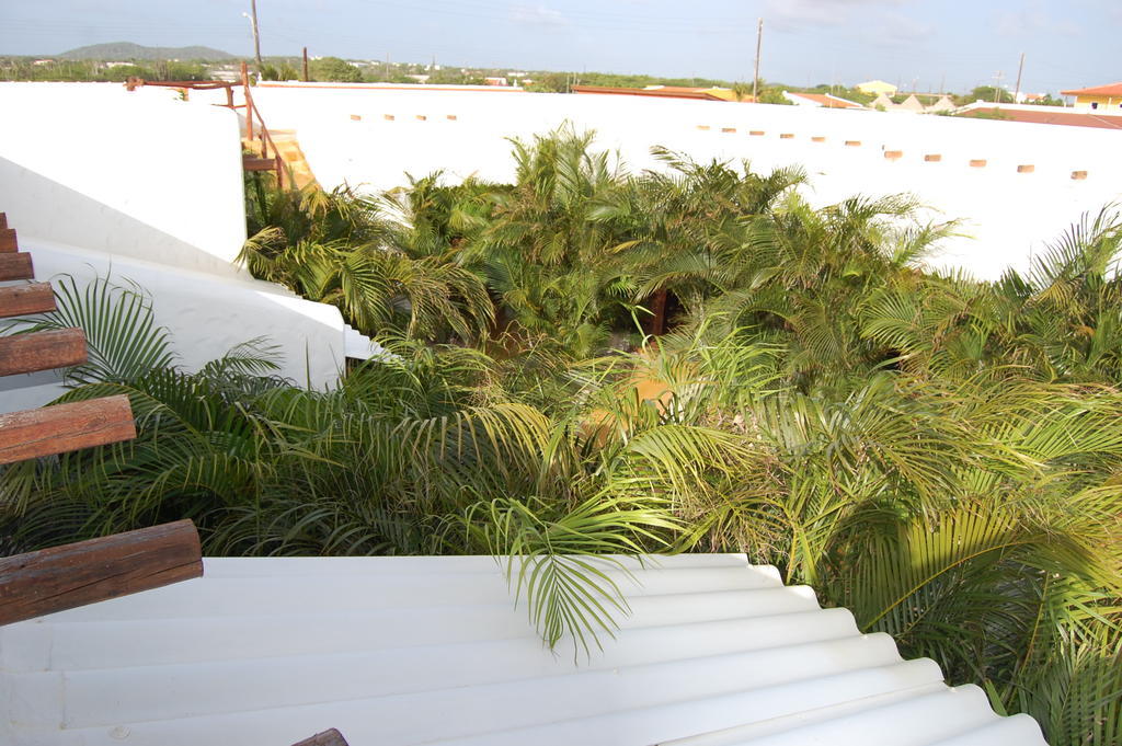 Bonaire Fun Apartments Exterior photo