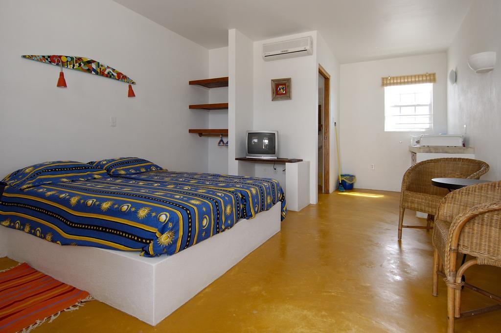 Bonaire Fun Apartments Room photo