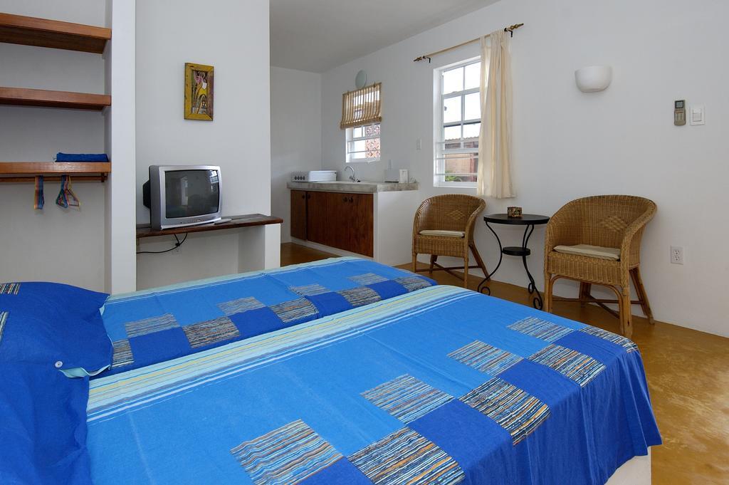 Bonaire Fun Apartments Room photo