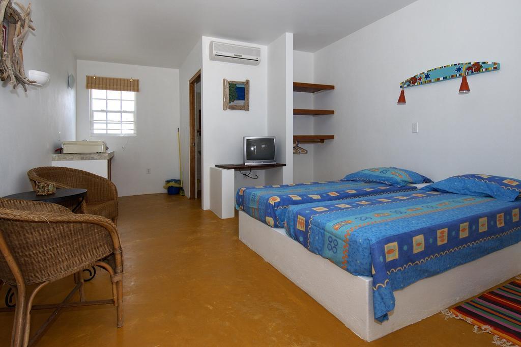 Bonaire Fun Apartments Room photo